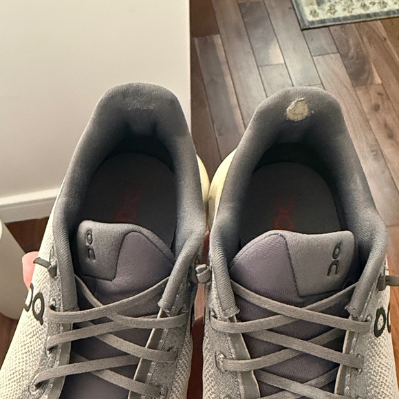 On Running Cloudtilt size 8 - Picture 7 of 7